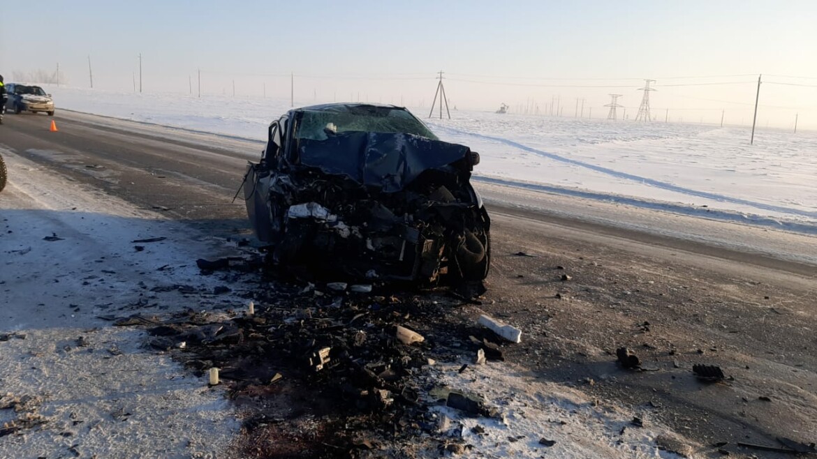 Автоавария лобовое столкновение