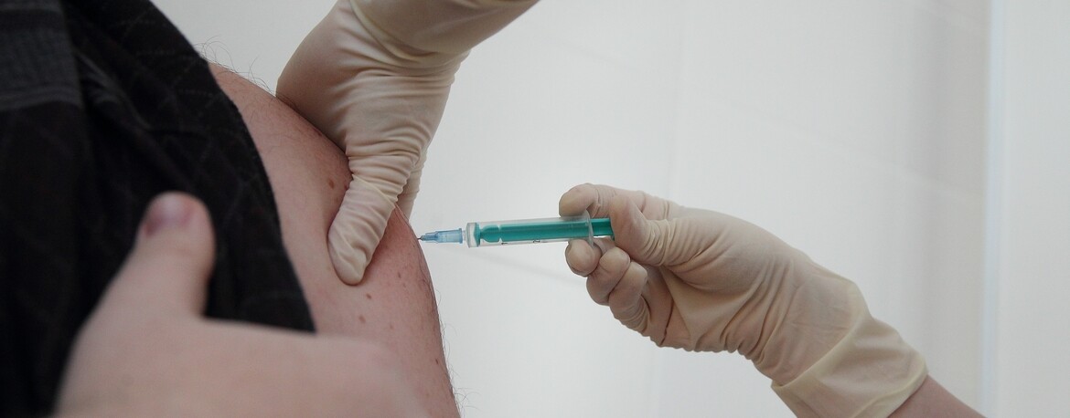 Год или 6 месяцев: сколько действителен QR-код и когда пройти повторную вакцинацию?