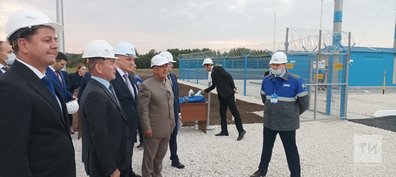 Рустам Минниханов ввел в эксплуатацию новый газопровод в Сокурах