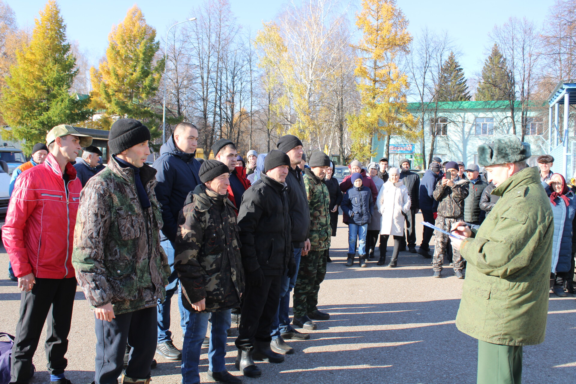 12 мобилизованных граждан из Актанышского района уехали на боевое слаживание