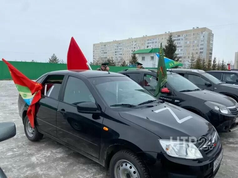 В Нижнекамске прошел автопробег в поддержку российской армии