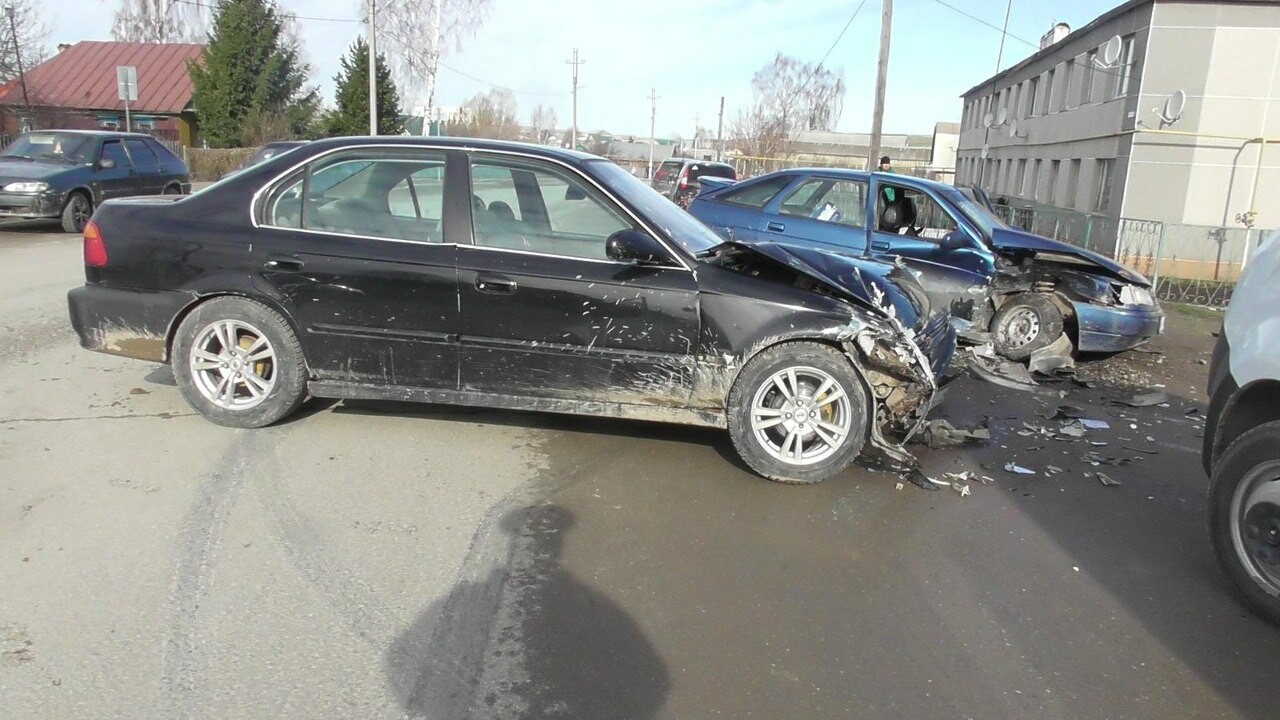 В Татарстане четверо маленьких пассажиров авто выжили в ДТП благодаря автокреслам