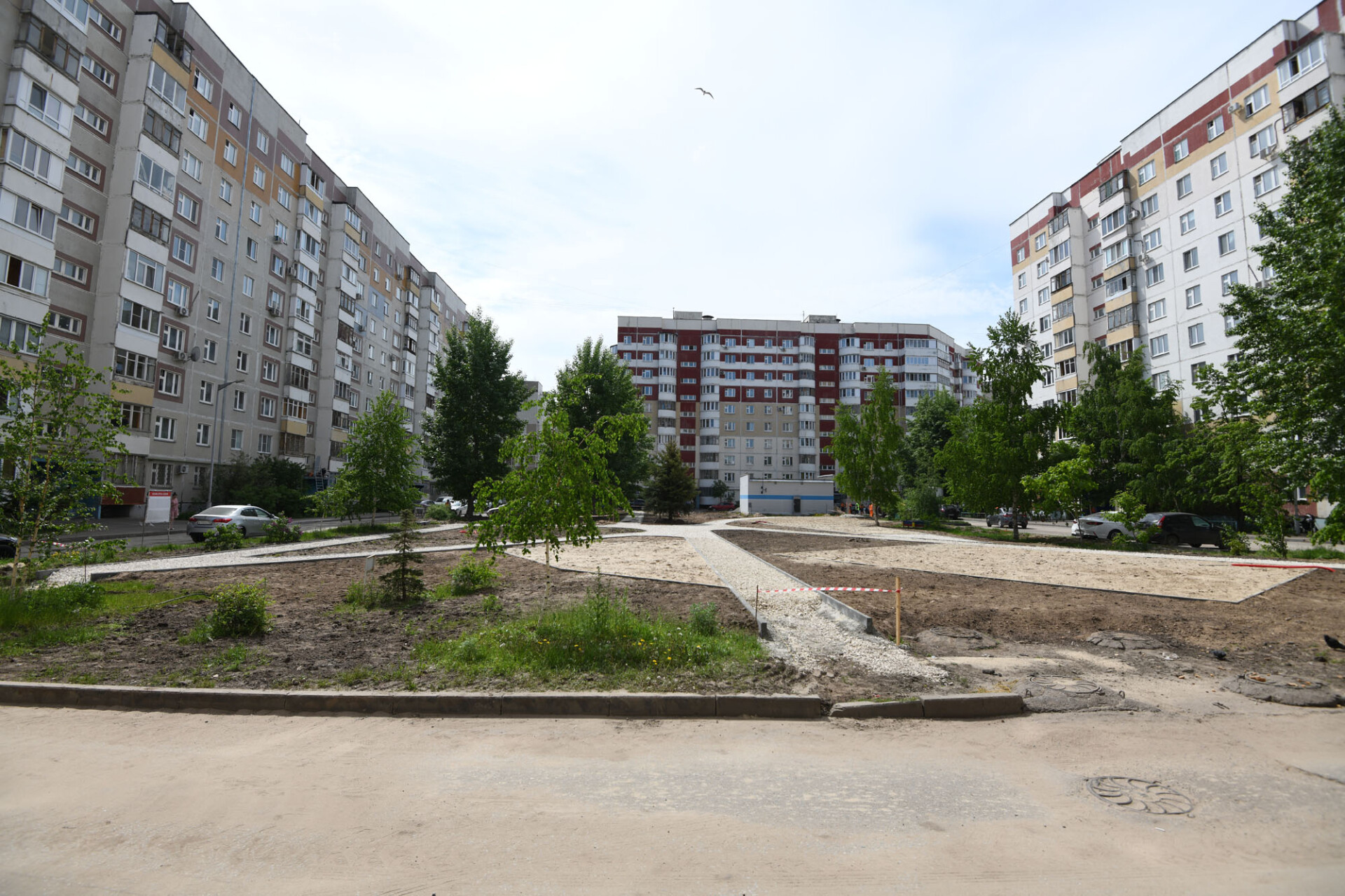 В Казани отремонтировано более трети объектов по программе «Наш двор» на 2022 год