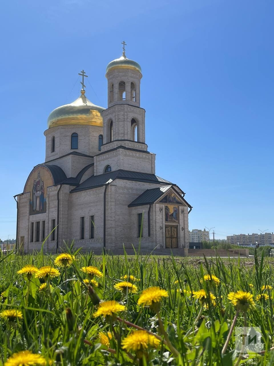 В два Нижнекамских храма назначены новые настоятели