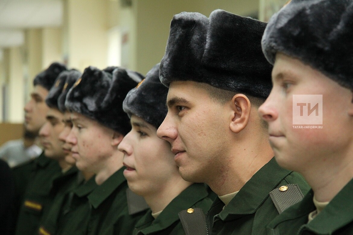 Взгляды на службу. Военком Бугульма Рафаэль. Татары в армии. Призывная кампания татар информ. Военные службы Татарстан.