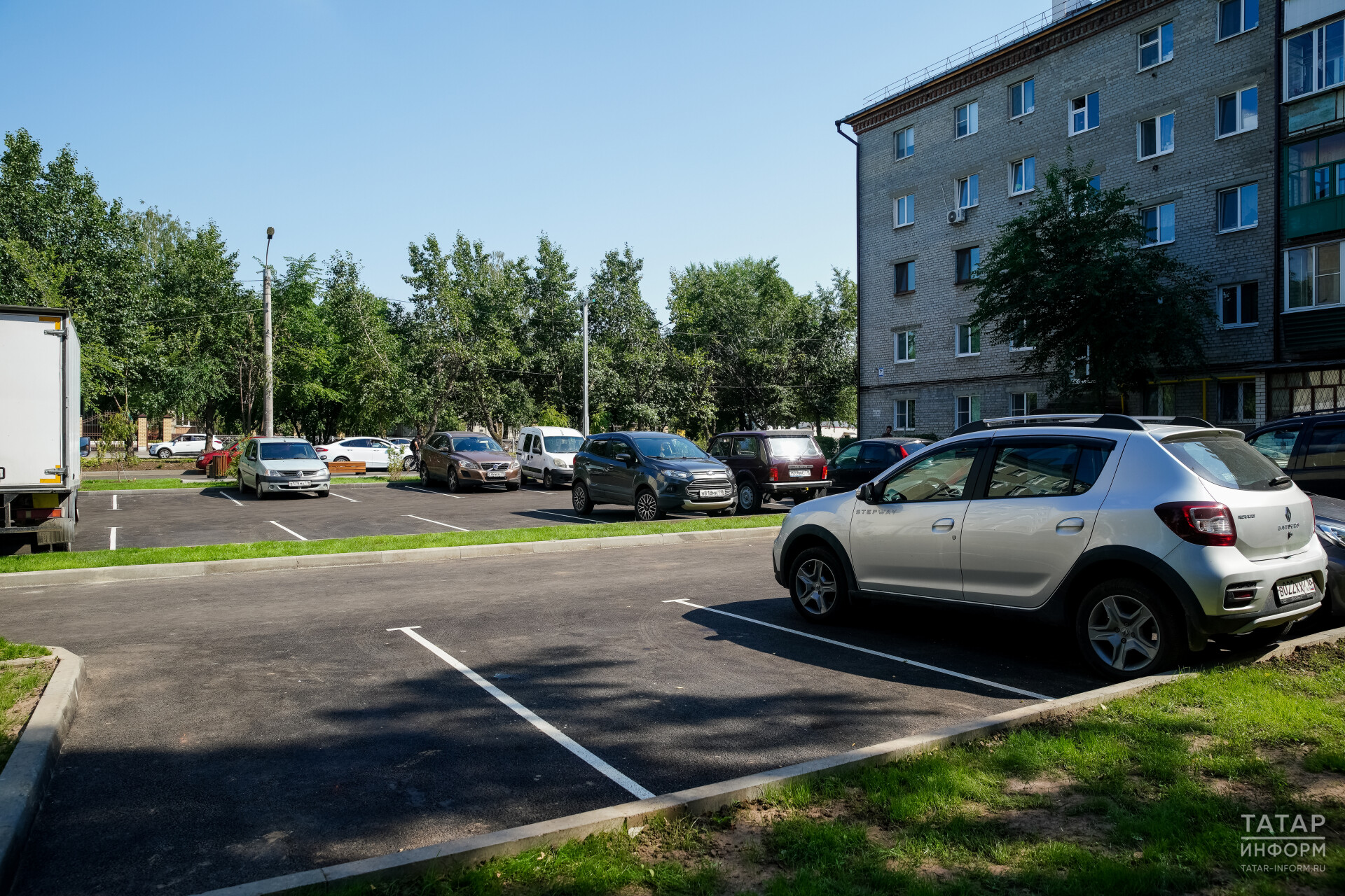 Казанцы в 2023 году стали почти в два раза реже оплачивать парковку