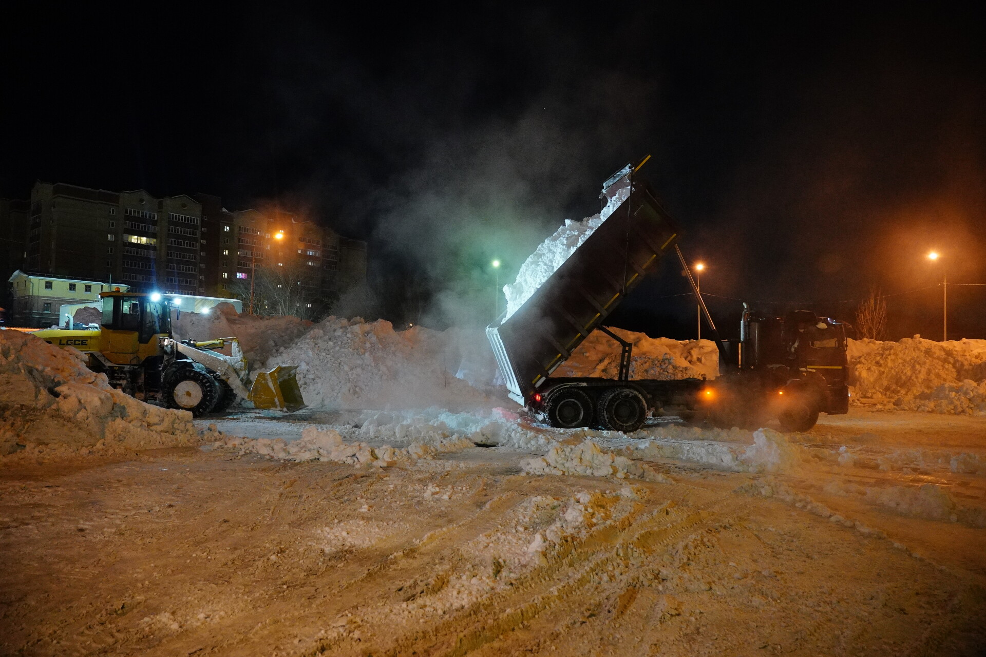 За три дня с улиц Казани на снегоплавильни вывезли 84 тысячи тонн снега