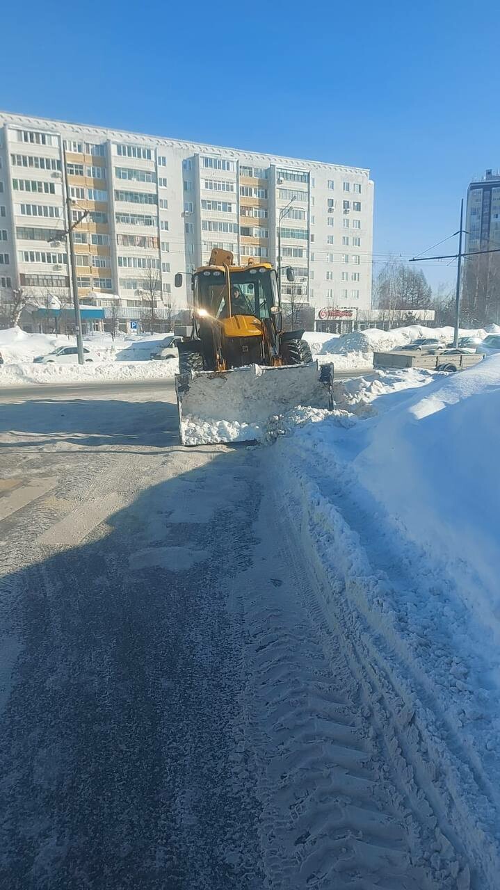 Администрация: Дворы Вахитовского и Приволжского районов Казани расчищены  на 87%