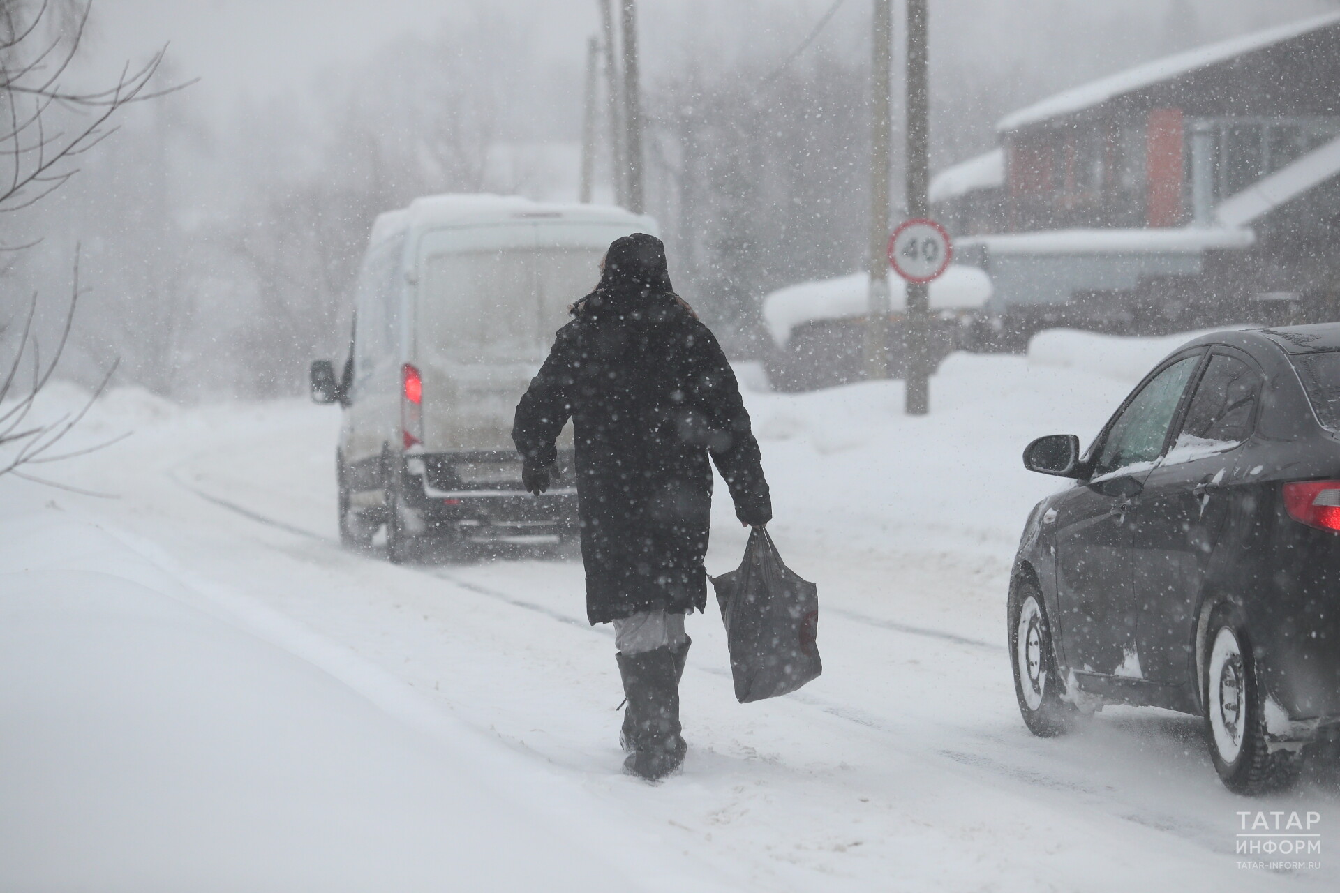 ГИБДД Татарстана напоминает о мерах безопасности в период снегопадов