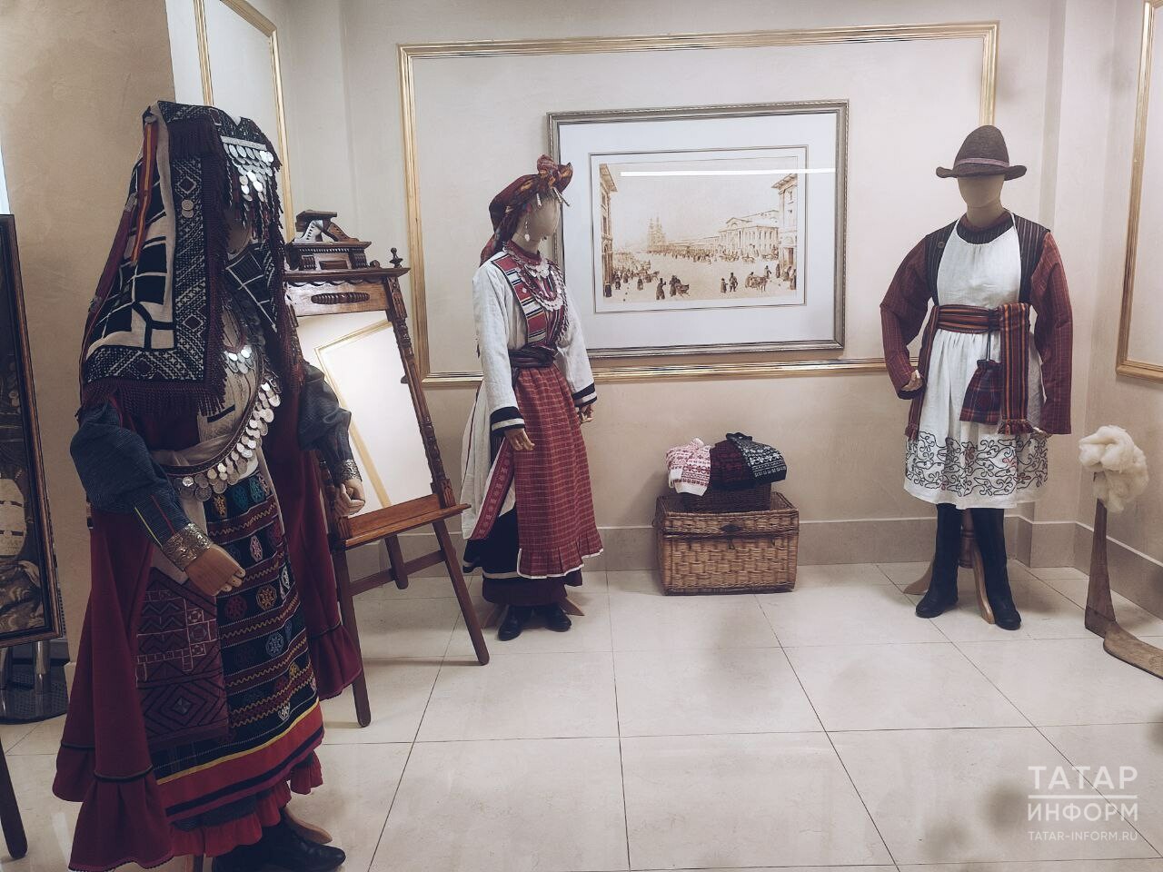 Аюпова поучаствовала в открытии выставки «Традиционный костюм народов Поволжья» в Москве