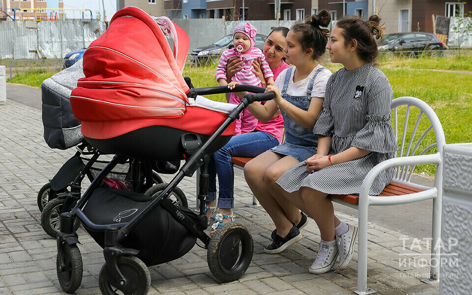 В России хотят ввести выплату женщинам за рождение детей в возрасте до 25 лет