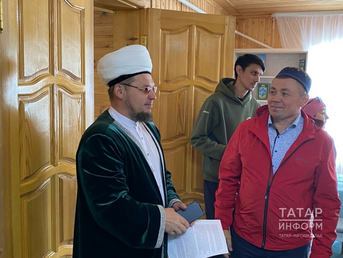 Журналисты из Татарстана побывали в старинных мечетях села Кировской области