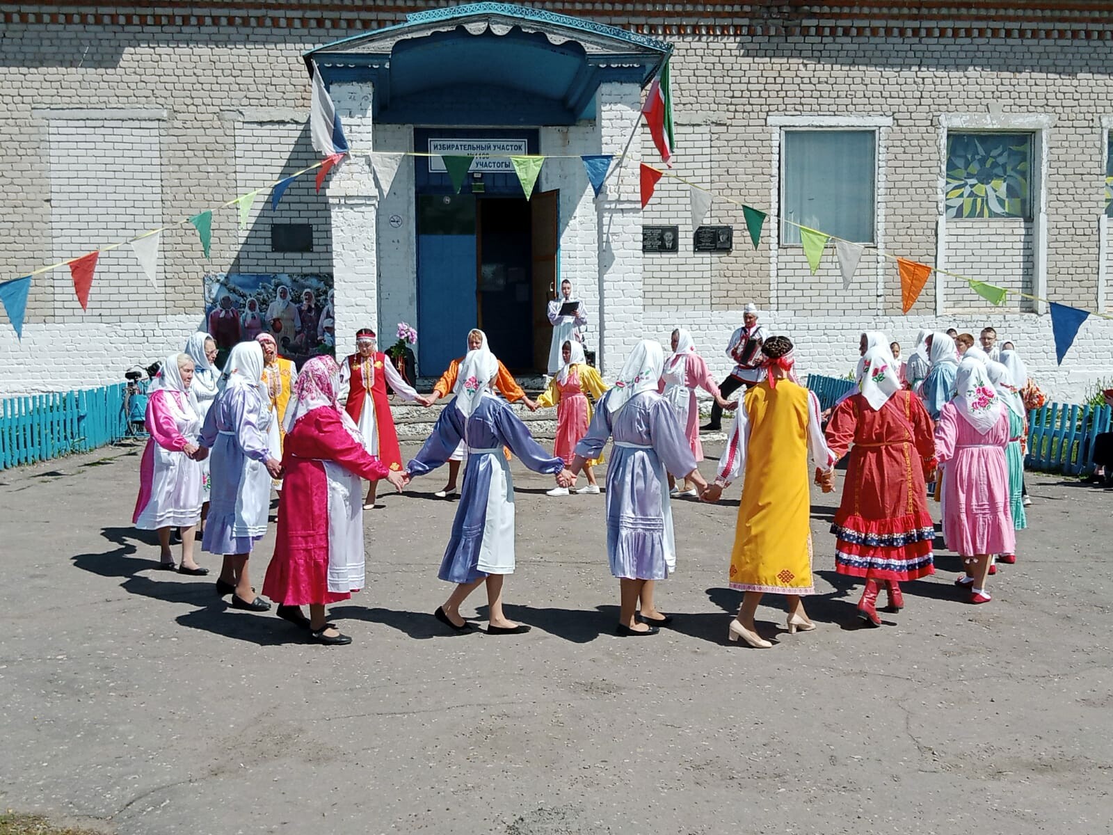 Хороводами и песнями в Татарстане отметили чувашский праздник «Микула уяве»