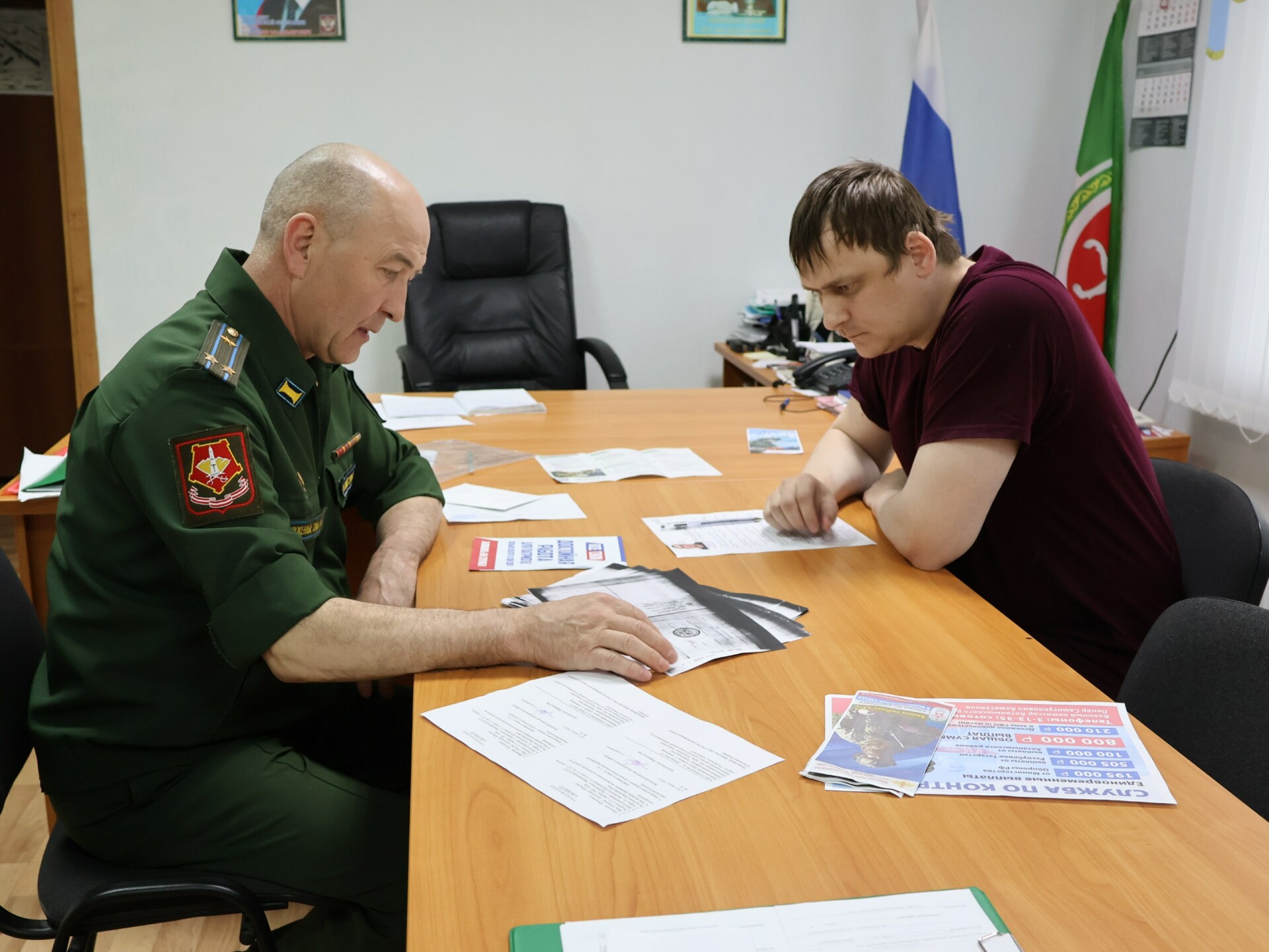 Житель Башкортостана подписал контракт в Татарстане на участие в СВО