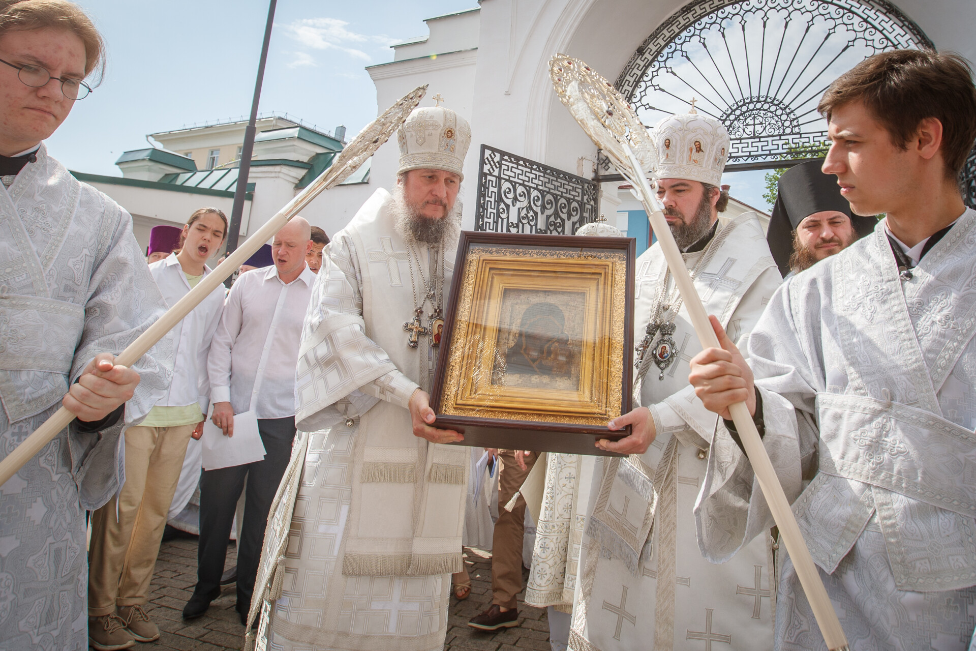 «Списков много – Богородица одна»: Казань встретила московский образ Казанской иконы