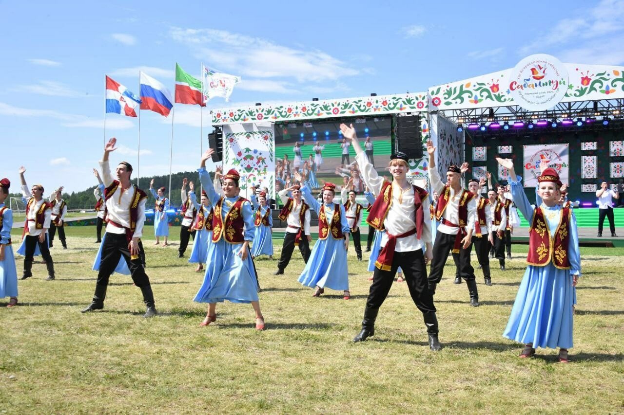 На Сабантуе в Пермском крае установили рекорд РФ по готовке «Азу по-татарски»