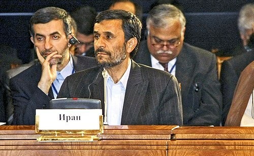 Экс-президент Ирана Ахмадинежад прошел регистрацию для участия в выборах