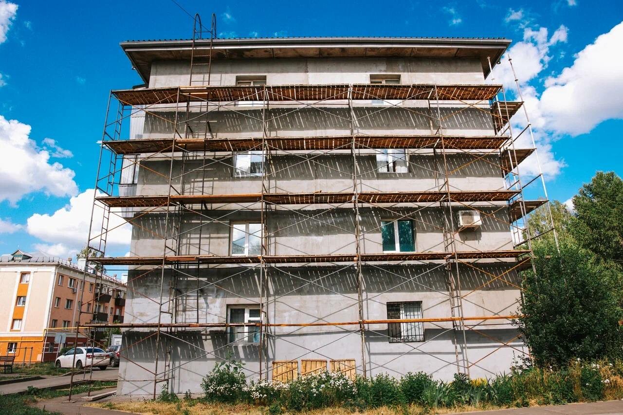 Капремонт домов в Альметьевске достиг экватора — всего отремонтируют 47 объектов