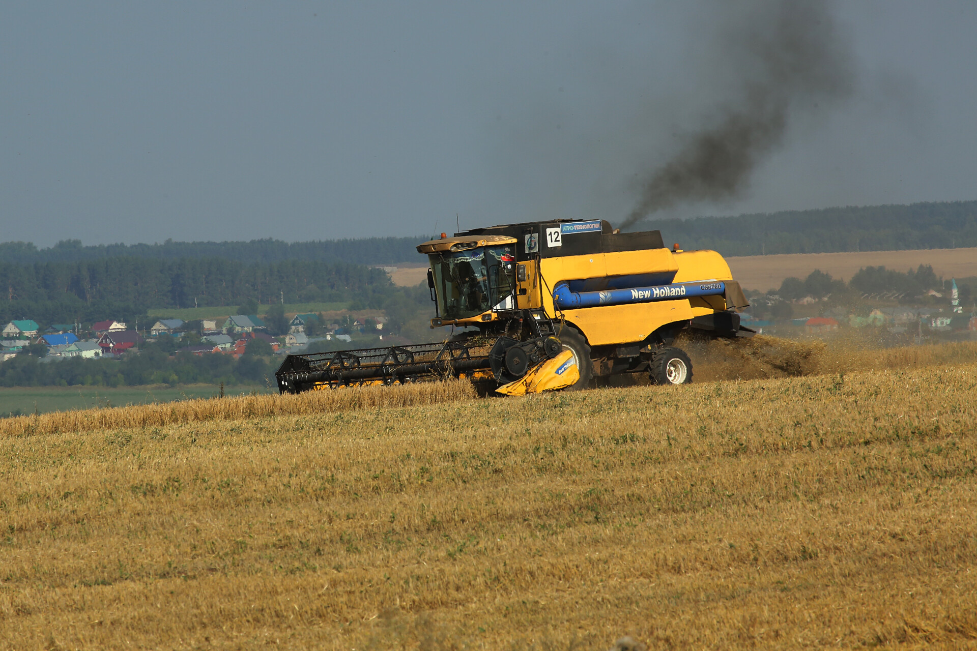 Половина сельхозмашин в Татарстане имеет системы параллельного вождения