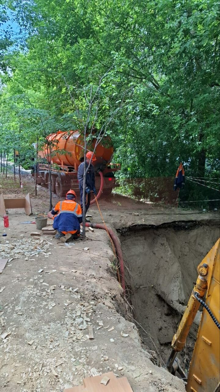 Часть домов по улице Камая в Казани осталась без воды