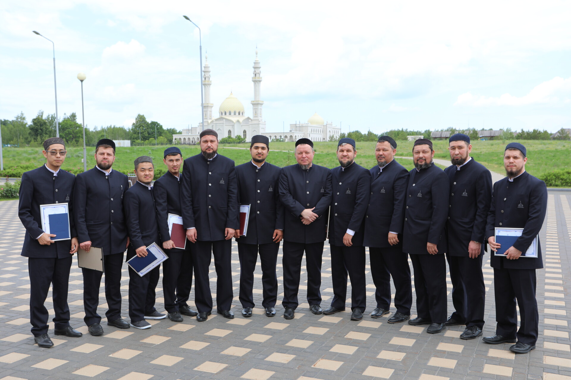 В Болгарской исламской академии вручили дипломы выпускникам-магистрам