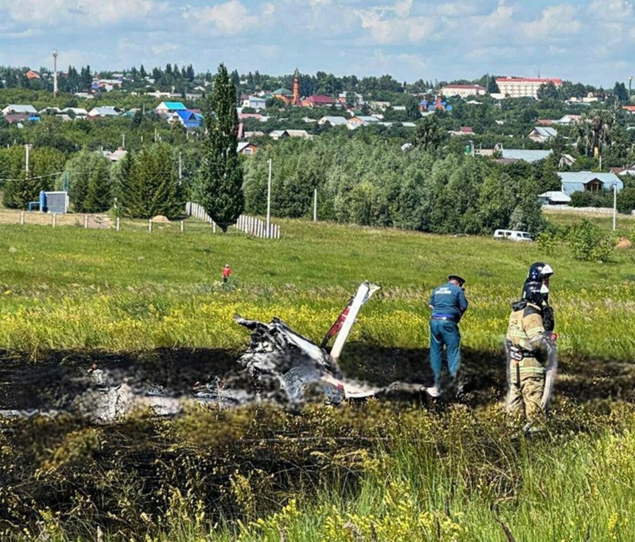 Двое взрослых и ребенок погибли в результате крушения самолета у Камского Устья