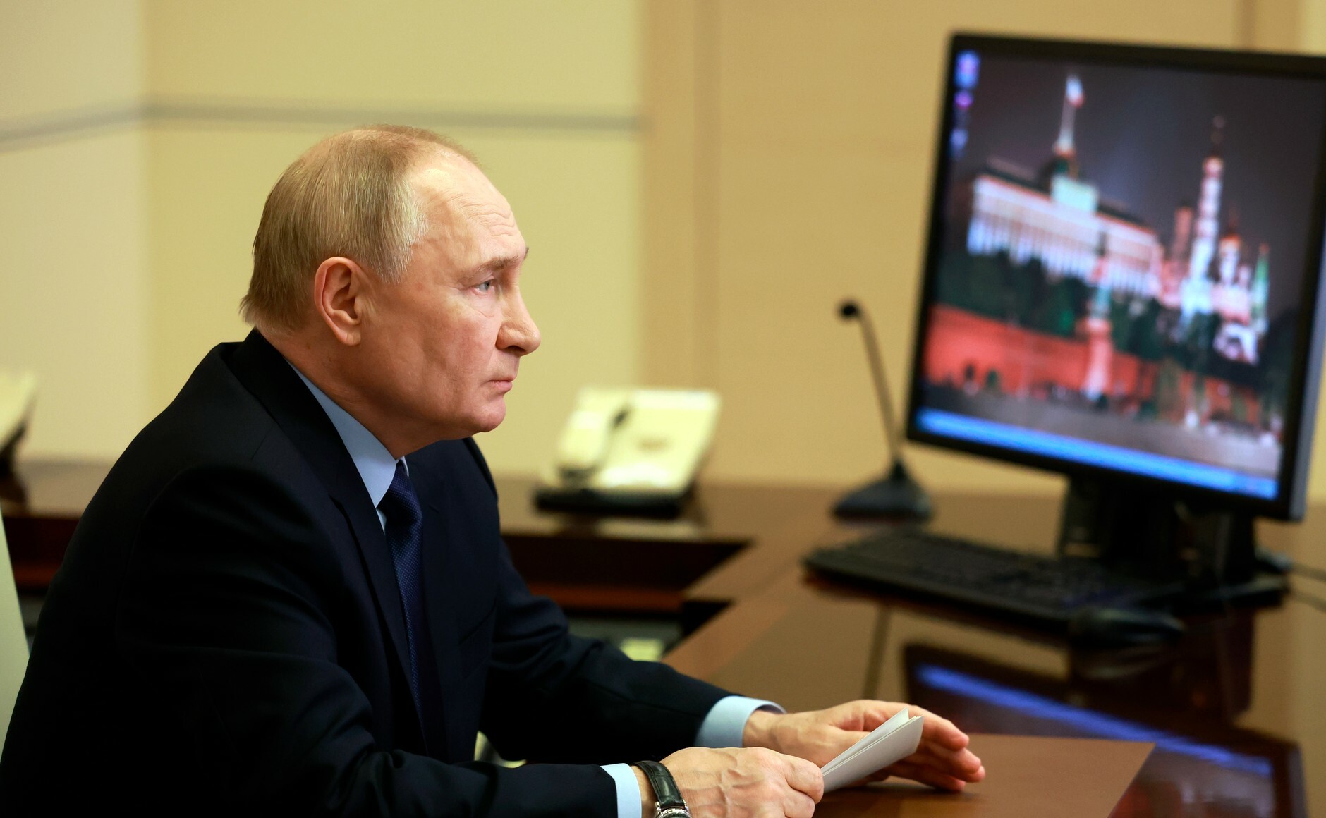Путин предложил перейти к широкому использованию цифрового рубля