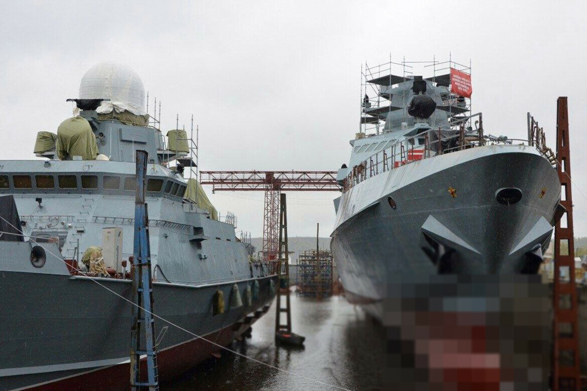 Корабль «Виктор Великий» буксируют из Зеленодольска на Балтику для испытаний