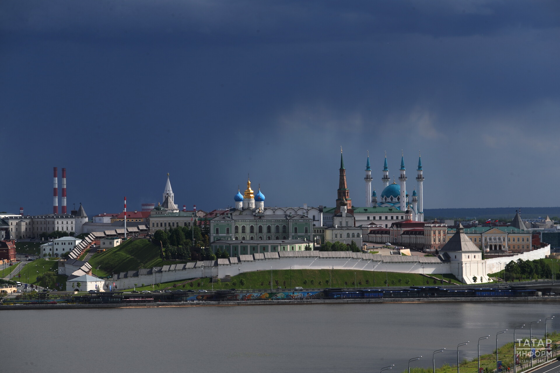 Грозы, усиления ветра и туман вновь ожидаются в Татарстане
