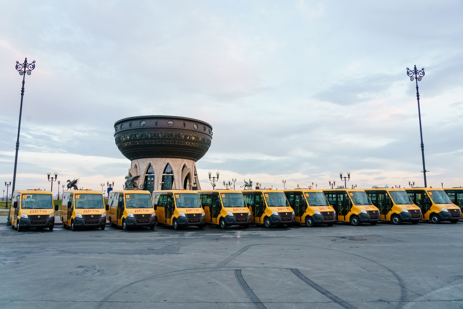 До конца года Татарстан получит 50 школьных автобусов