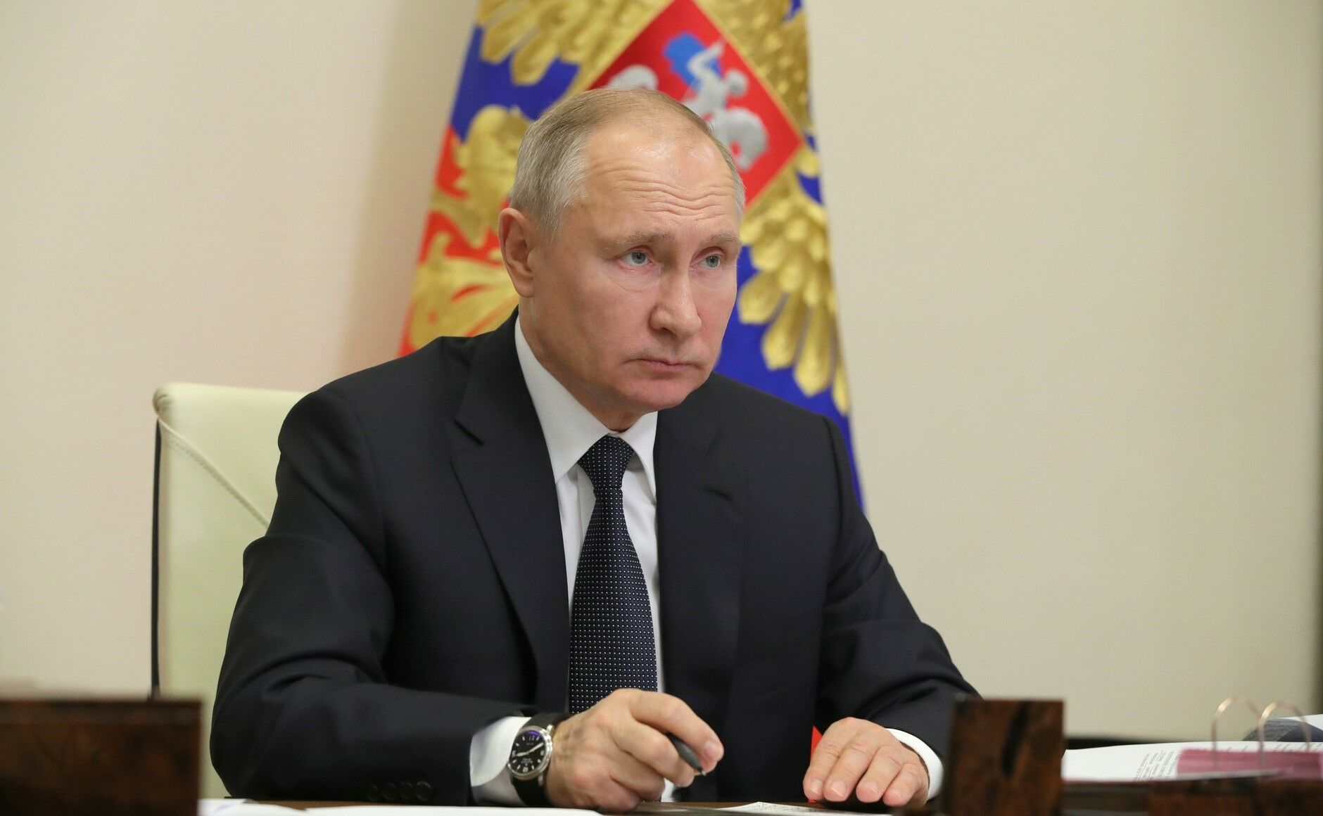 Путин: Тех, кто пытается расколоть общество России, ждет неотвратимое возмездие