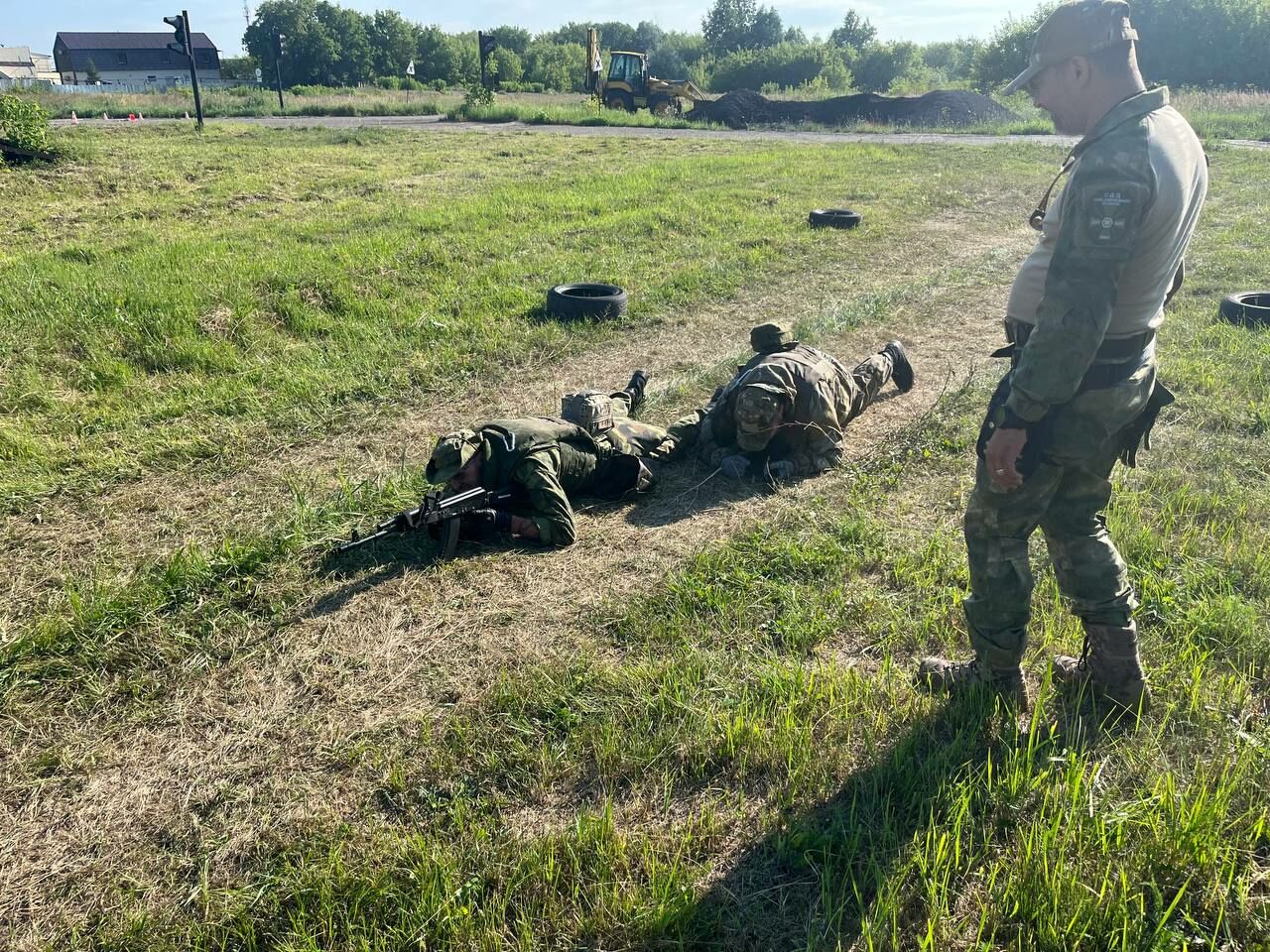 Стрельба и взрыв петард: как будущие бойцы проходят подготовку в Нижнекамске