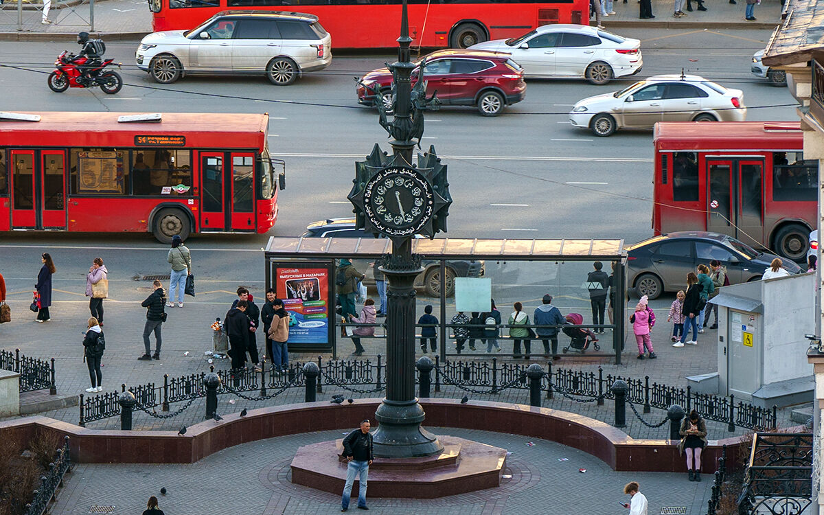 Часы на ул.Баумана в Казани увозят на первый ремонт за 25 лет