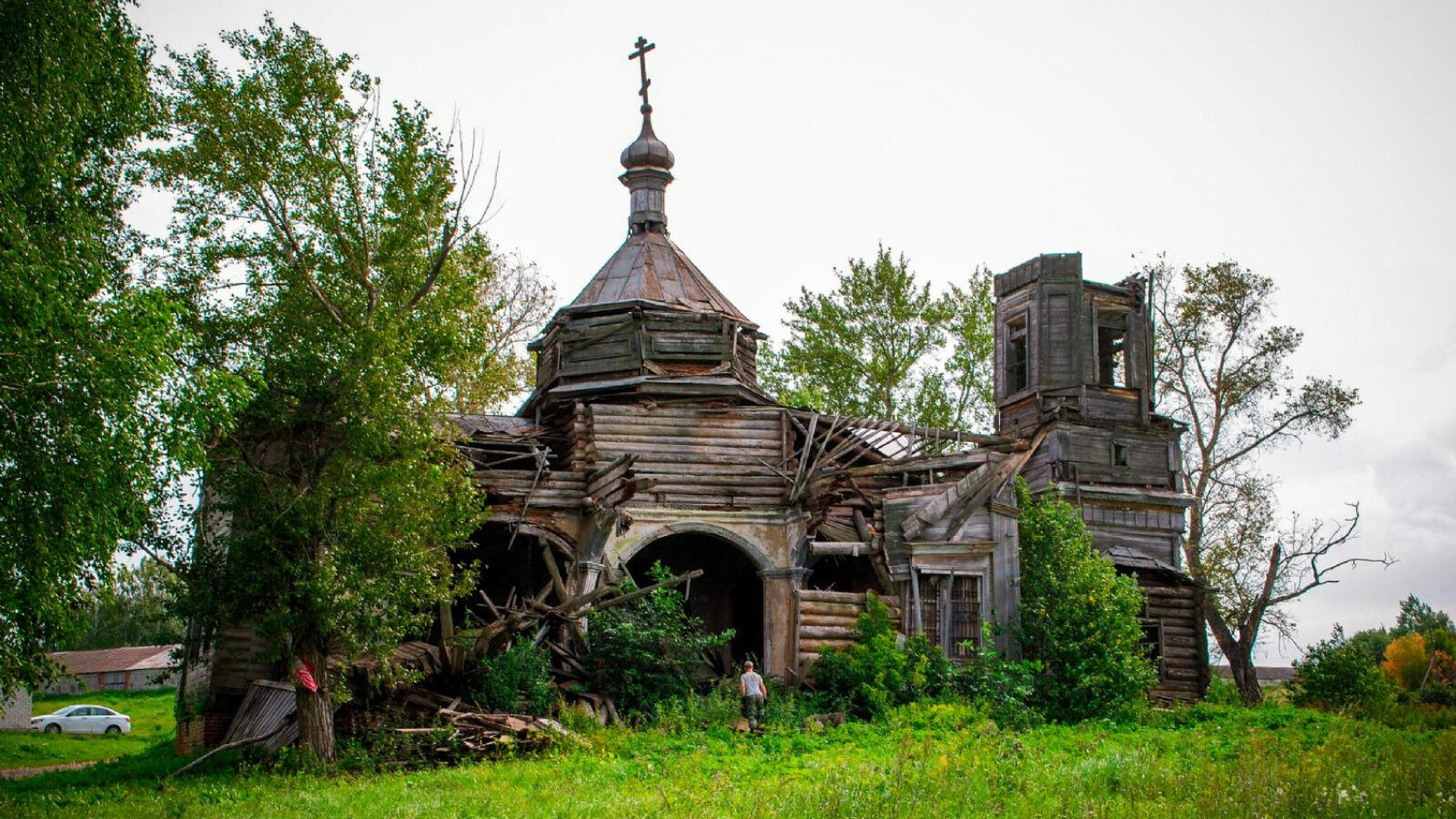 В татарстанском селе готовят к реставрации деревянную церковь XIX века