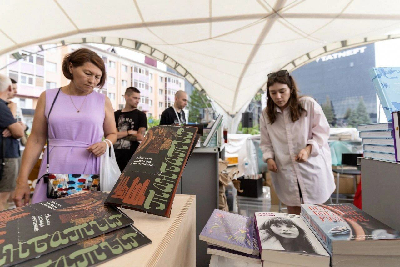 Кино, живопись, книги, юмор и джаз – «Каракуз» не перестает радовать и удивлять