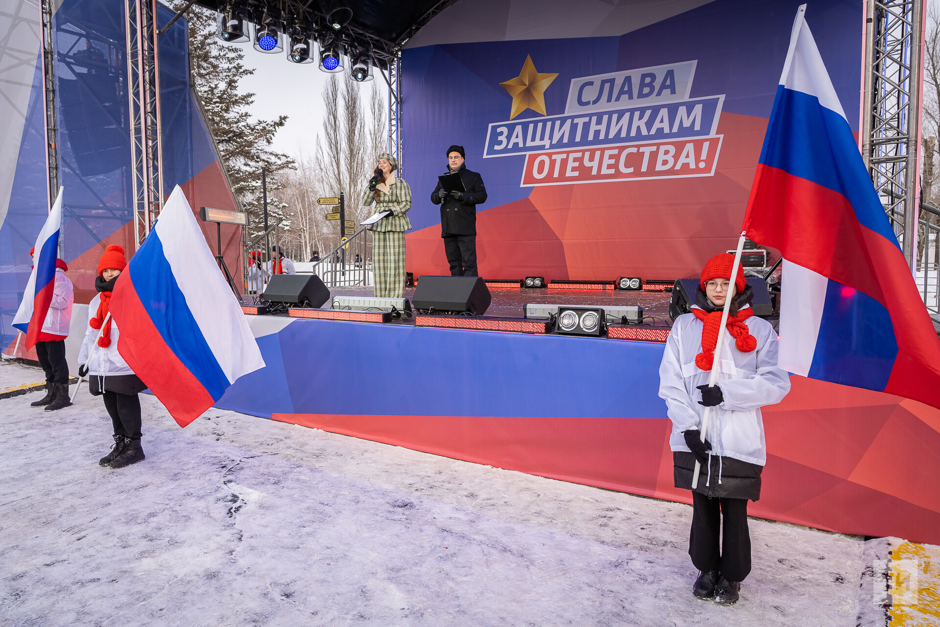 Сколько бы ни поднимался Запад против нашей страны, всегда он получал по  зубам»