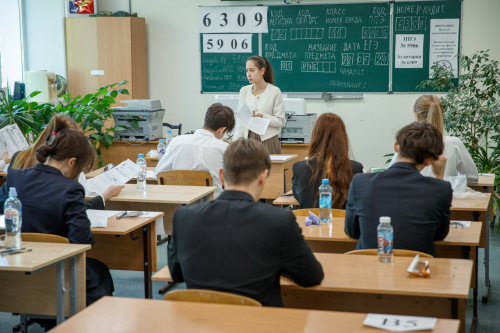ЕГЭ по русскому: как прошел экзамен в Казани, когда будут результаты и как его пересдать