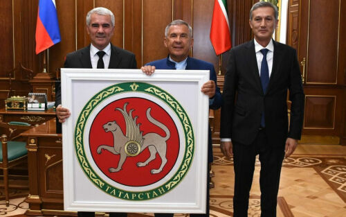 Минниханов поблагодарил хокима Бухарской области Узбекистана за сотрудничество