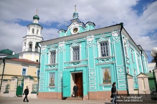 Казанцы освящают куличи и яйца к Пасхе