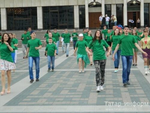 Танцевальный флешмоб делегатов Дней татарской молодежи