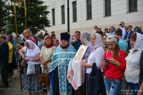 Крестный ход в честь Казанской иконы Божией Матери состоялся в столице Татарстана