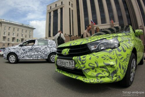 Рустам Минниханов и Бу Андерссон протестировали Lada Vesta