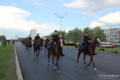 Около 1500 человек приняло участие в параде Победы в Набережных Челнах