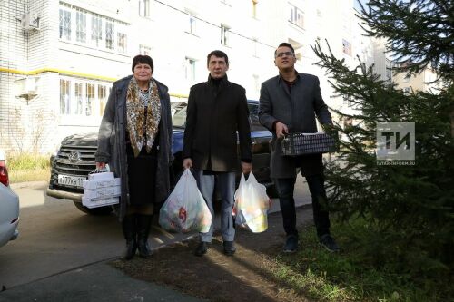 Артисты татарской эстрады посетили Хоспис города Казани