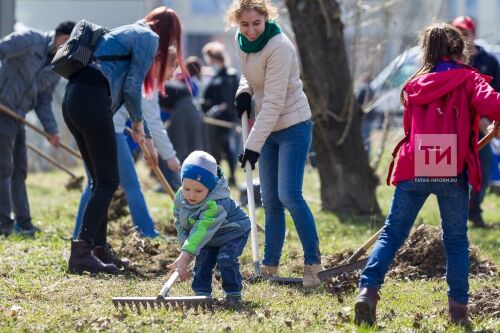 Республиканский субботник по очистке территории в Парке Победы