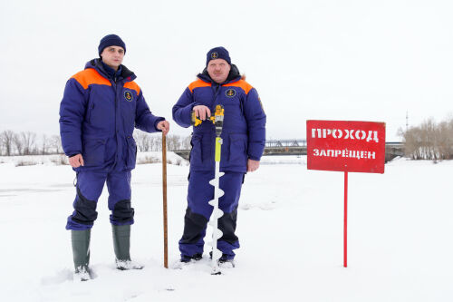 Инспекторы Центра ГИМС ГУ МЧС России по РТ проверяли толщину льда на реке Казанка