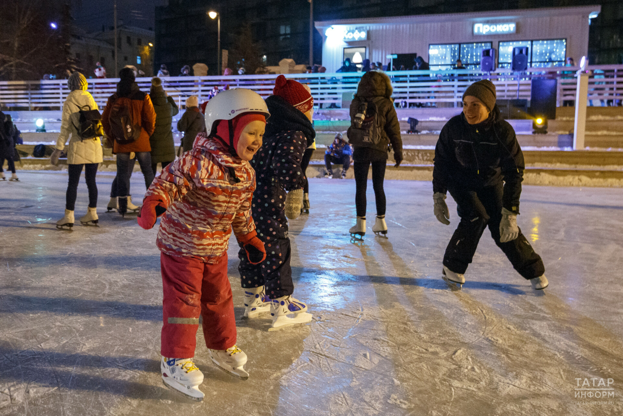 Казань вошла в пятерку городов, популярных для отдыха с компанией в декабре