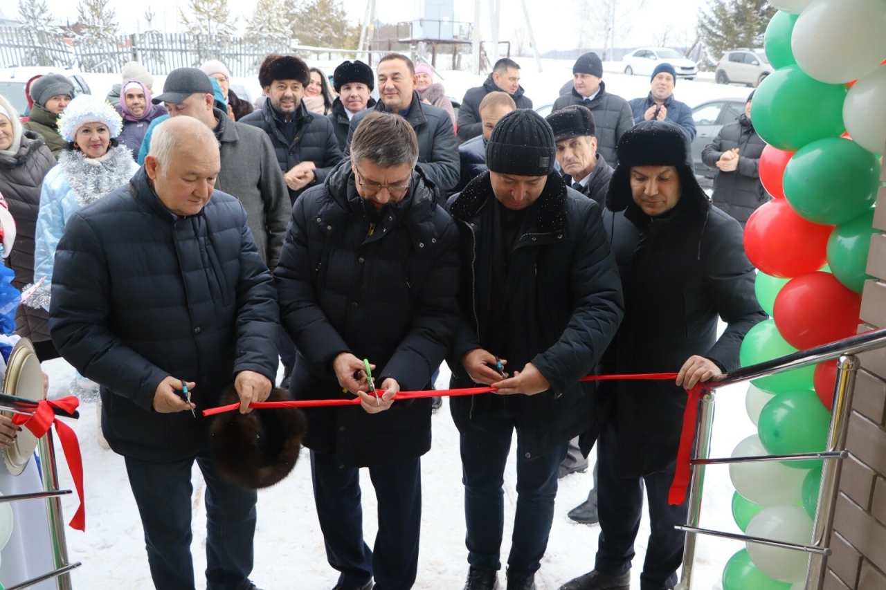 В Апастовском районе по просьбам населения открыли многофункциональный центр и клуб