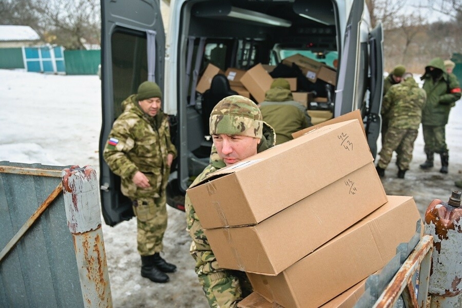 ДУМ РТ доставило татарстанским военным в Луганскую область две тонны гуманитарного груза