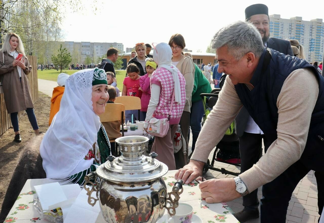 Праздник Ураза-байрам собрал более двух тысяч человек в Зеленодольске